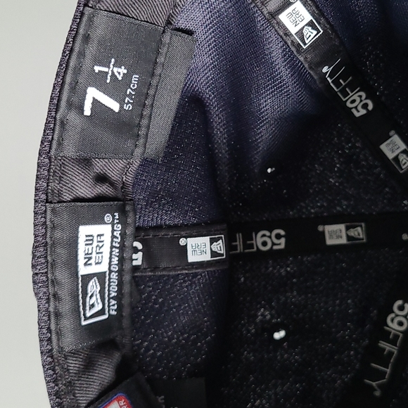 Boston Red Socks MLB official hat size 7 1/4 - Picture 3 of 3